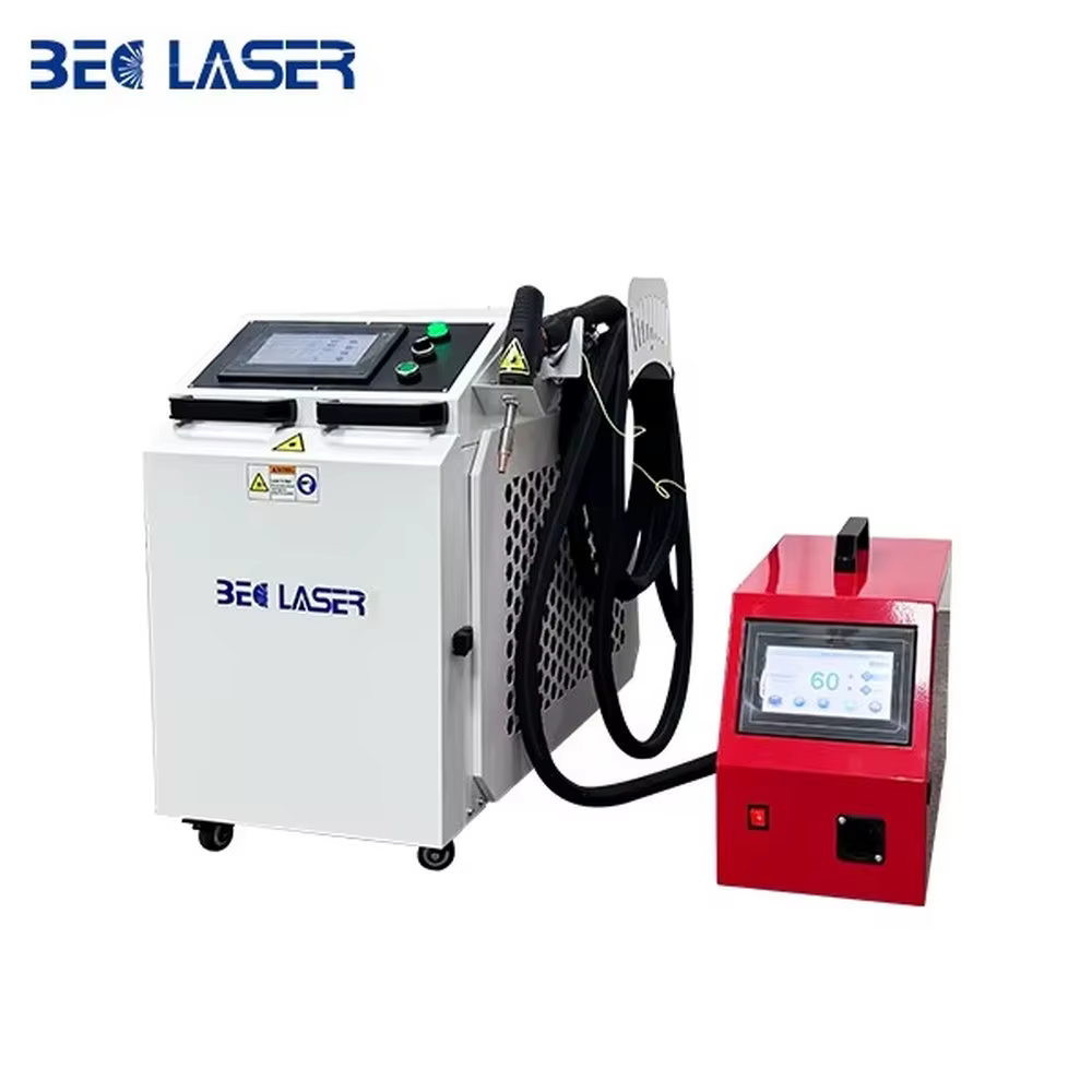 Machine de soudage au laser portative industrielle 3 en 1 de 1500 W à 3000 W pour la découpe des mét