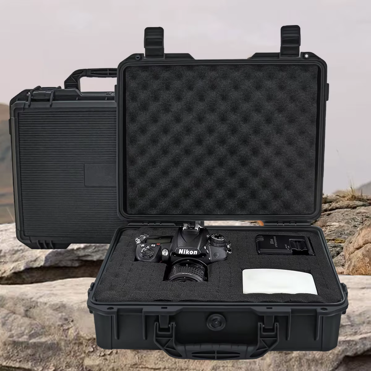 Valise noire étanche et durable pour appareil photo/outils, intérieur en mousse personnalisable, por