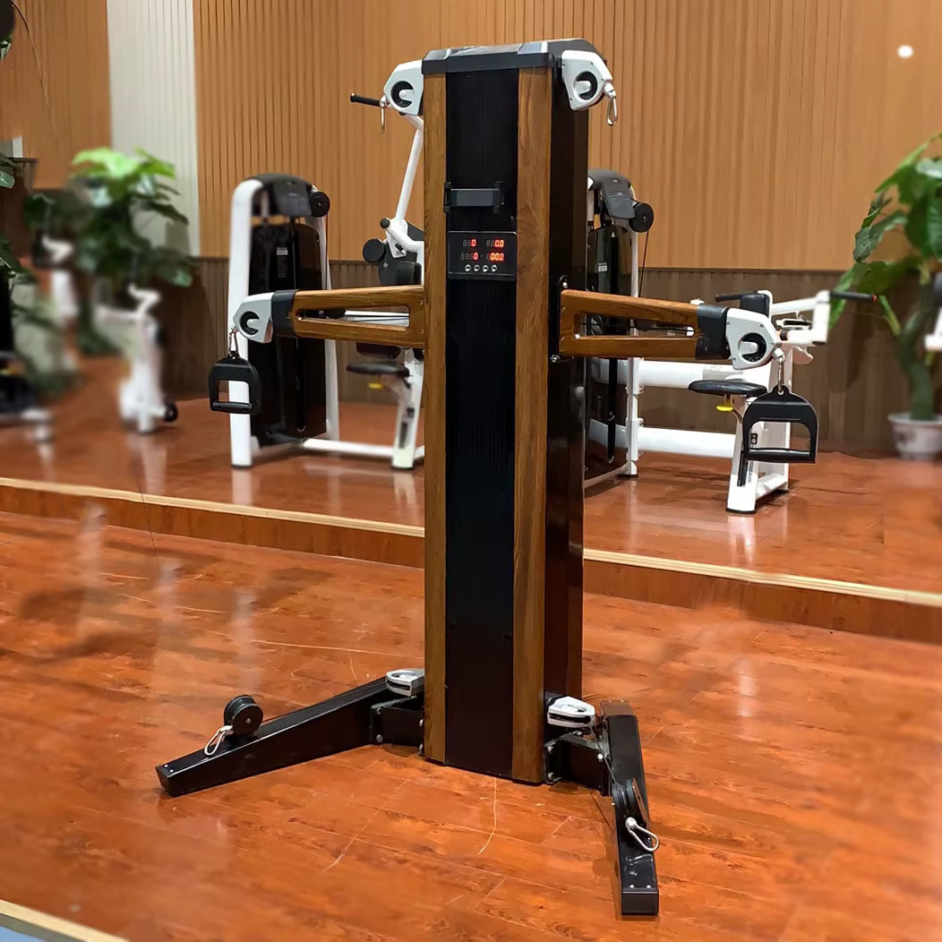 Station d'entraînement multifonctionnelle pour salle de sport intérieure avec résistance magnétique,