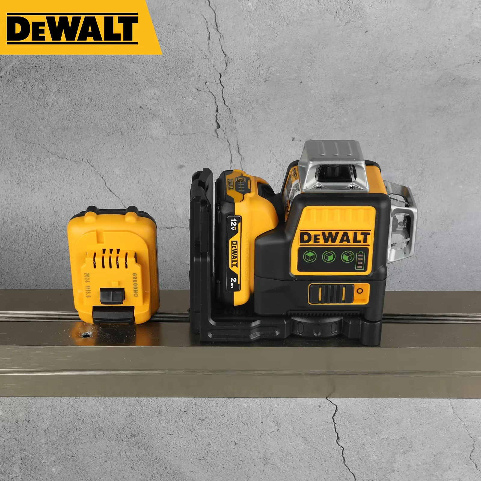 Niveau laser vert à batterie au lithium DEWALT DW089LG 2026 | 12 lignes, 3 côtés, 360 ° Horizont