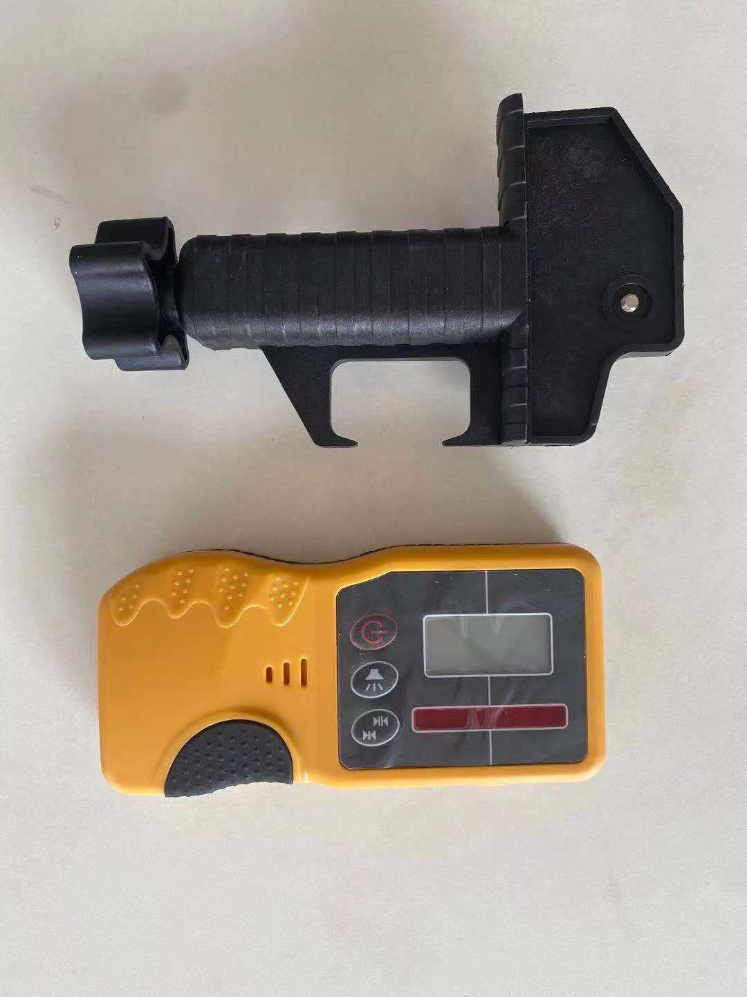 Récepteur de niveau laser rotatif auto-nivelant/détecteur