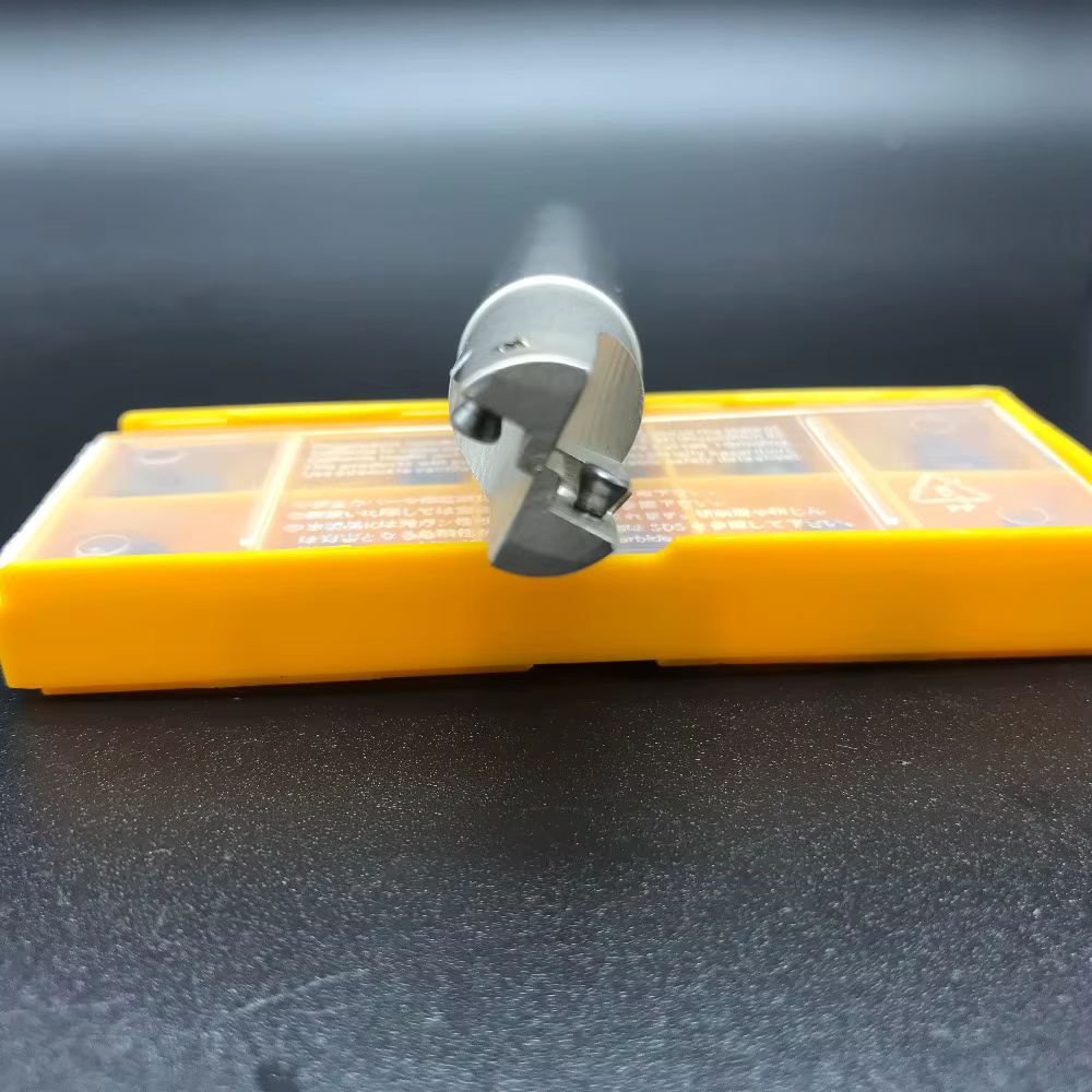 10 pièces APMT1135 M2 + 1
