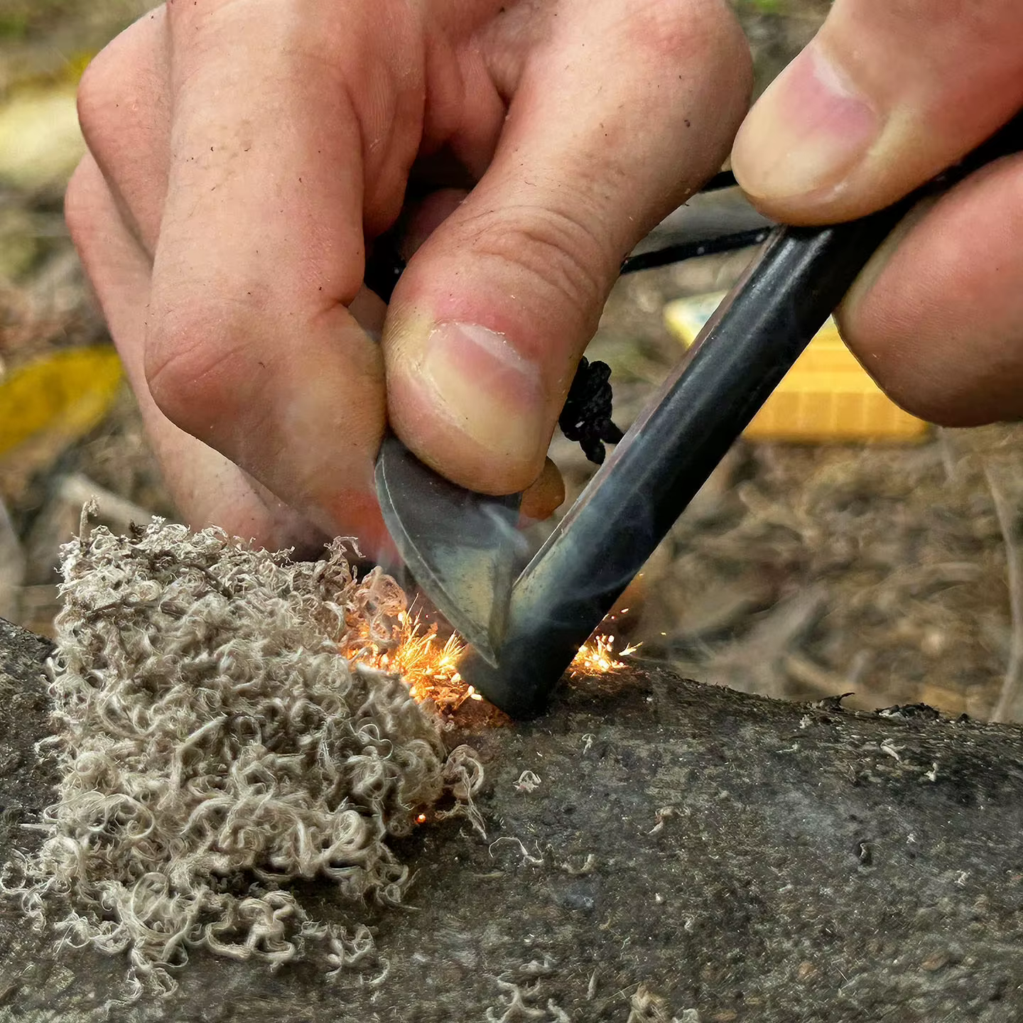 NOUVEAU Kit de Survie en Plein Air pour Camping : Allume-feu, Appareil à Allumer le Feu, et Outil EDC avec Pal Tinder Maker