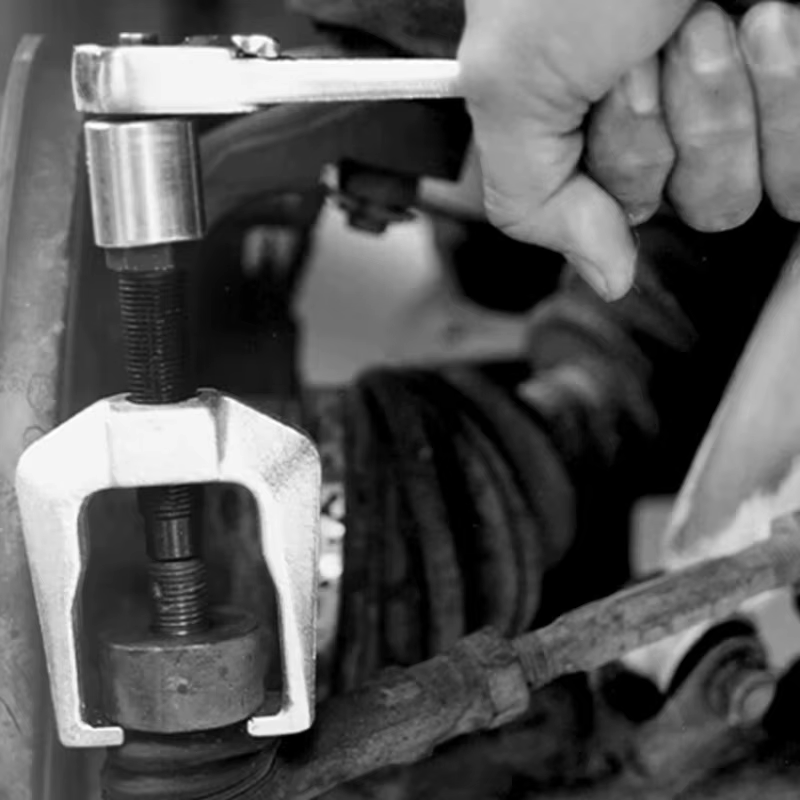 Outil multifonctionnel de retrait de rotule