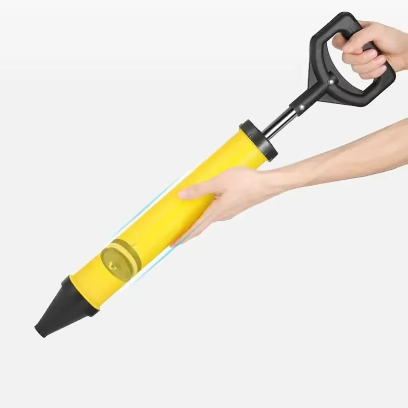 Pistolet de calfeutrage professionnel avec 4 buses