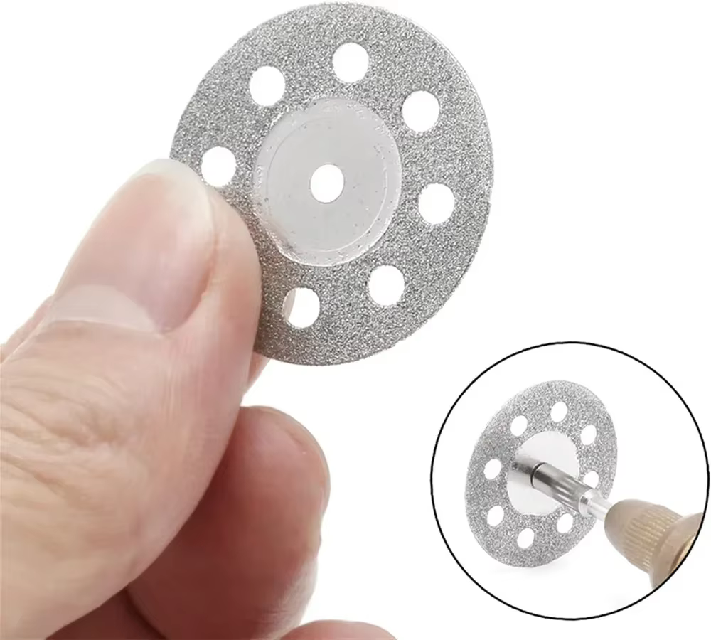 Les disques de coupe diamantés et les arbres de meule sont utilisés pour les outils rotatifs de découpe de métal et les pièces de machines de meulage électriques.