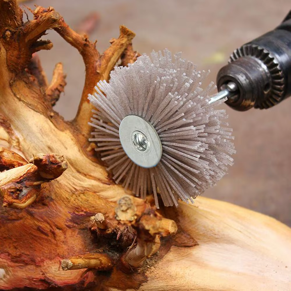 Perceuse de meubles en bois