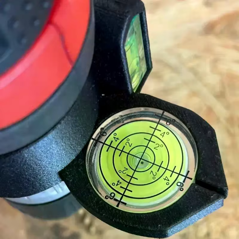 Outil d'assistance au nivellement pour perceuse électrique