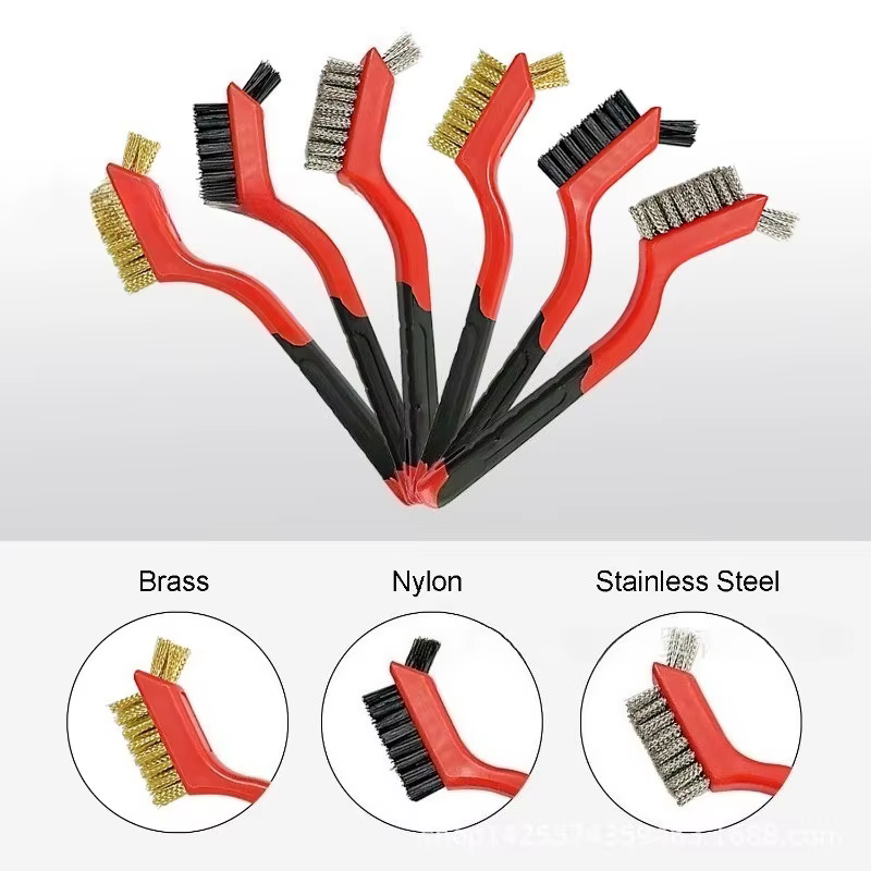 Jeu de brosses métalliques