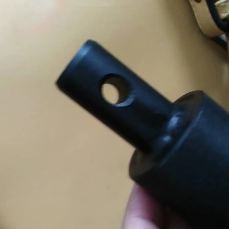 Adaptateur universel de tarière de terre 3/4 "mâle à 7/8" femelle