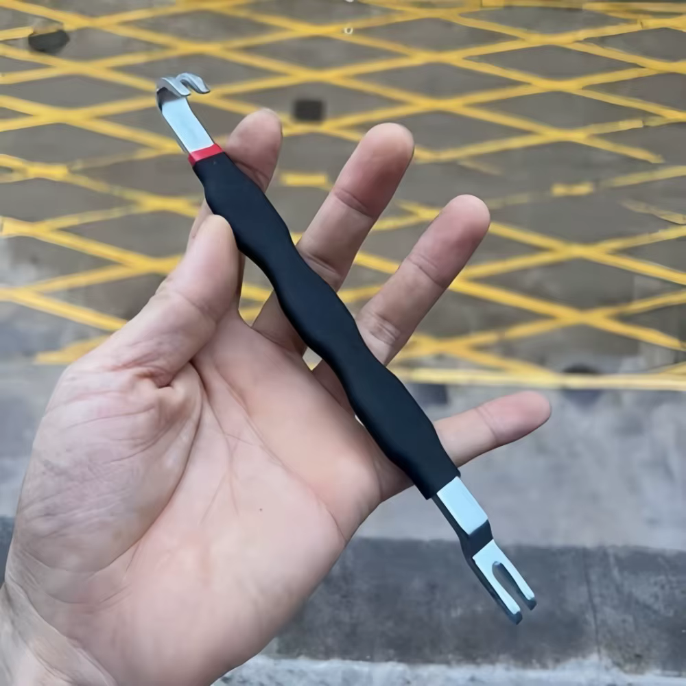Pince multifonctionnelle universelle pour démontage de conduites de carburant