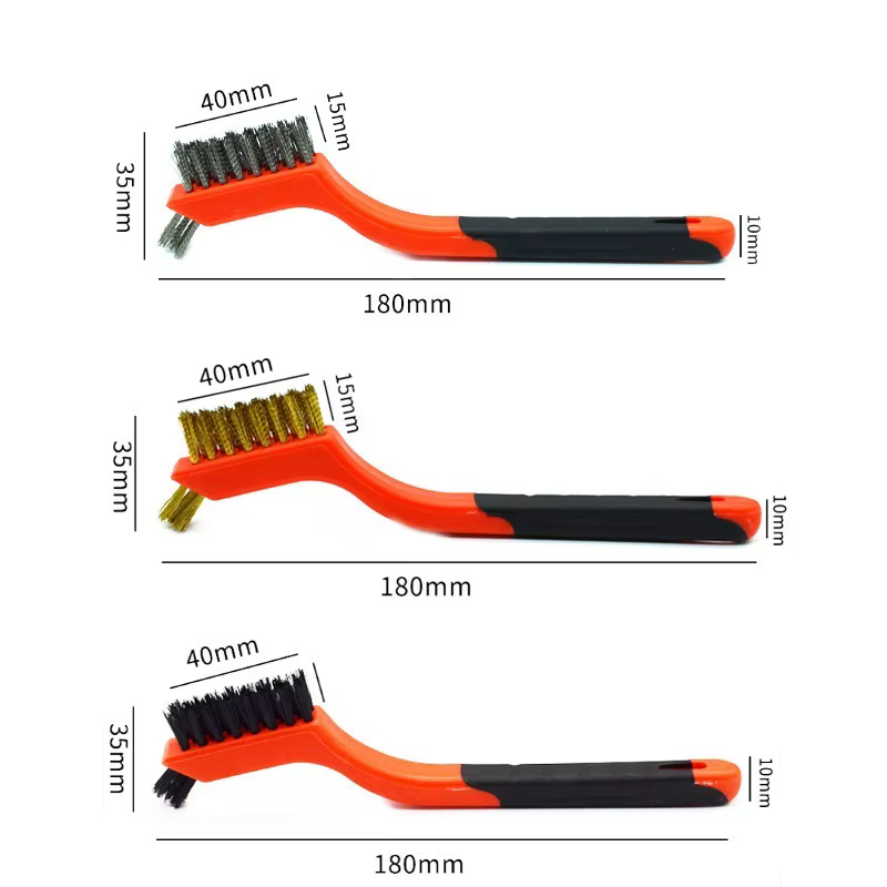 Jeu de brosses métalliques