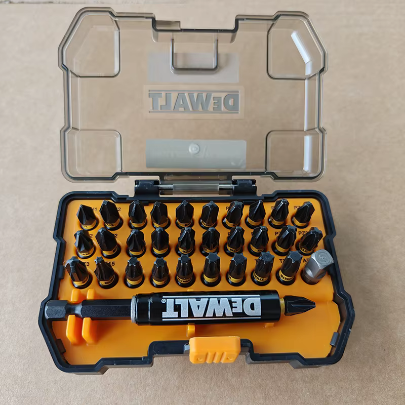 DEWALT DT70900T Édition Spéciale – Kit de visseuse à chocs 32 pièces pour une durabilité maximale
