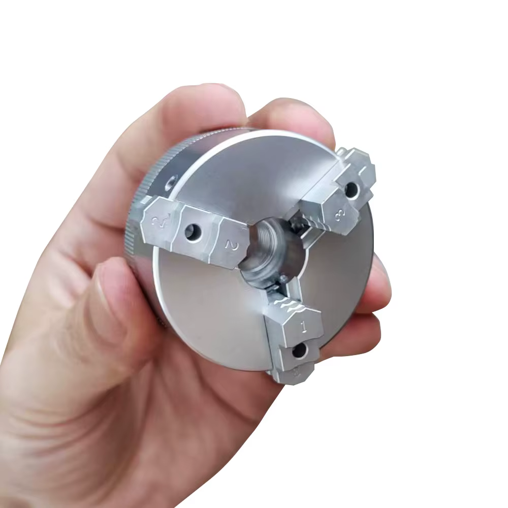Mini mandrin à trois mâchoires de 50mm pour meuleuse d'établi de tour, perceuse électrique en alliage d'aluminium, mandrin de tournage à centrage automatique pour le travail du bois