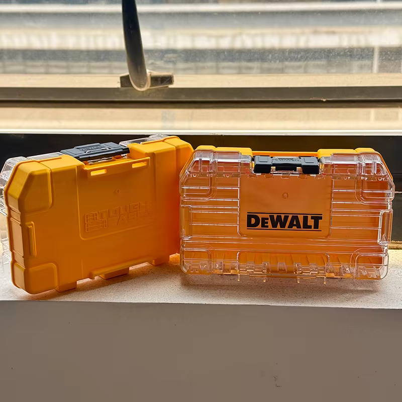Boîte de rangement empilable DEWALT Tough Case de taille moyenne