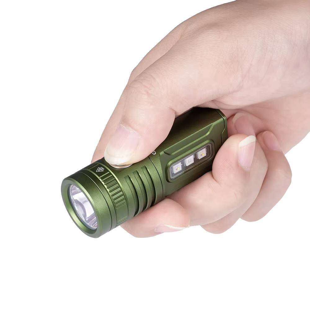 Mini lampe de poche multifonction avec LED UV RGB Lumintop GT NANO V6.0 720 lumens 410 mètres avec queue magnétique TYPE USB