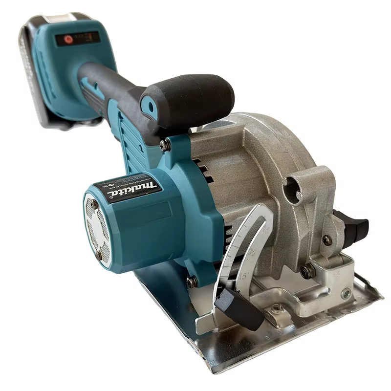 Scie circulaire sans fil Makita 125 mm 5000 tr/min
