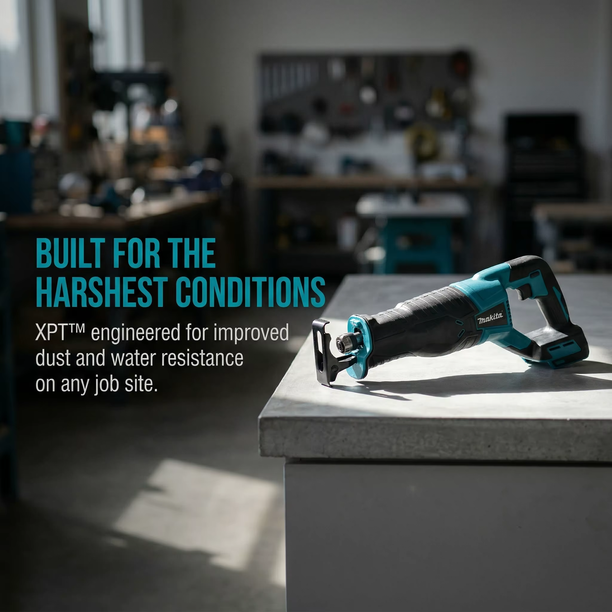 Scie à recouper sans fil Makita 18V