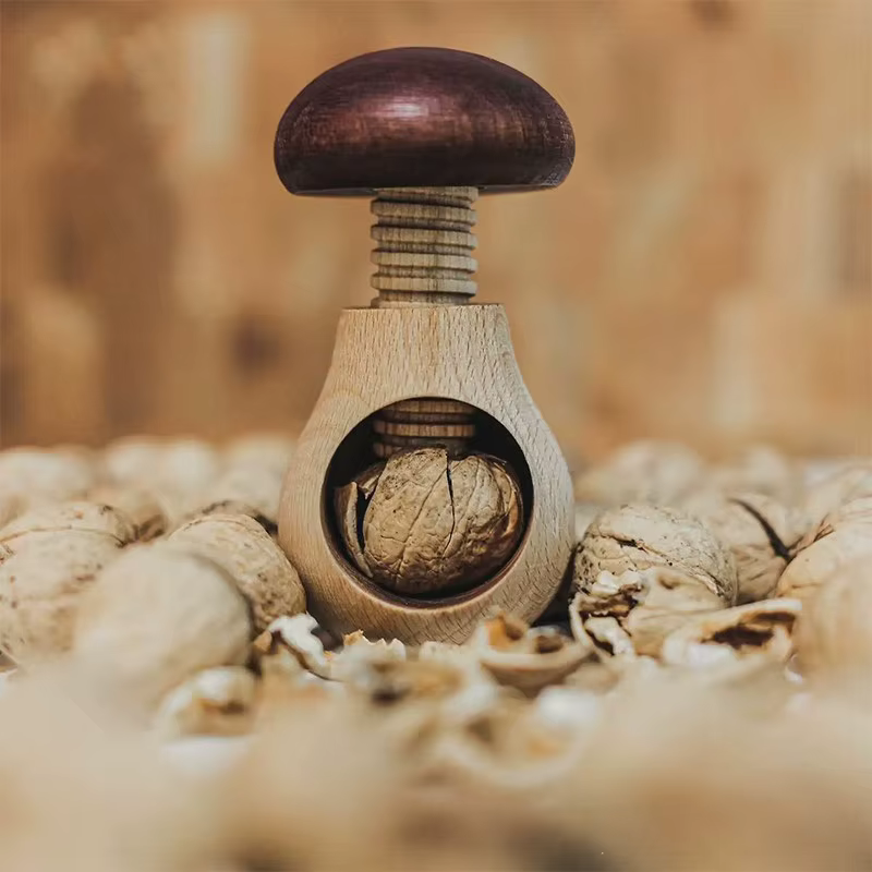 Casse-noisette créative en forme de champignon, coque en bois de noyer, Clip desserrage, écrou facile à craquer, outil d'ouverture de coque réglable