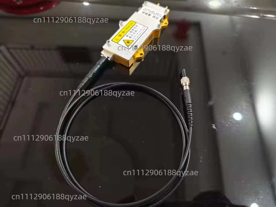 Source laser industrielle 915 nm - 130 W haute puissance avec longue fibre