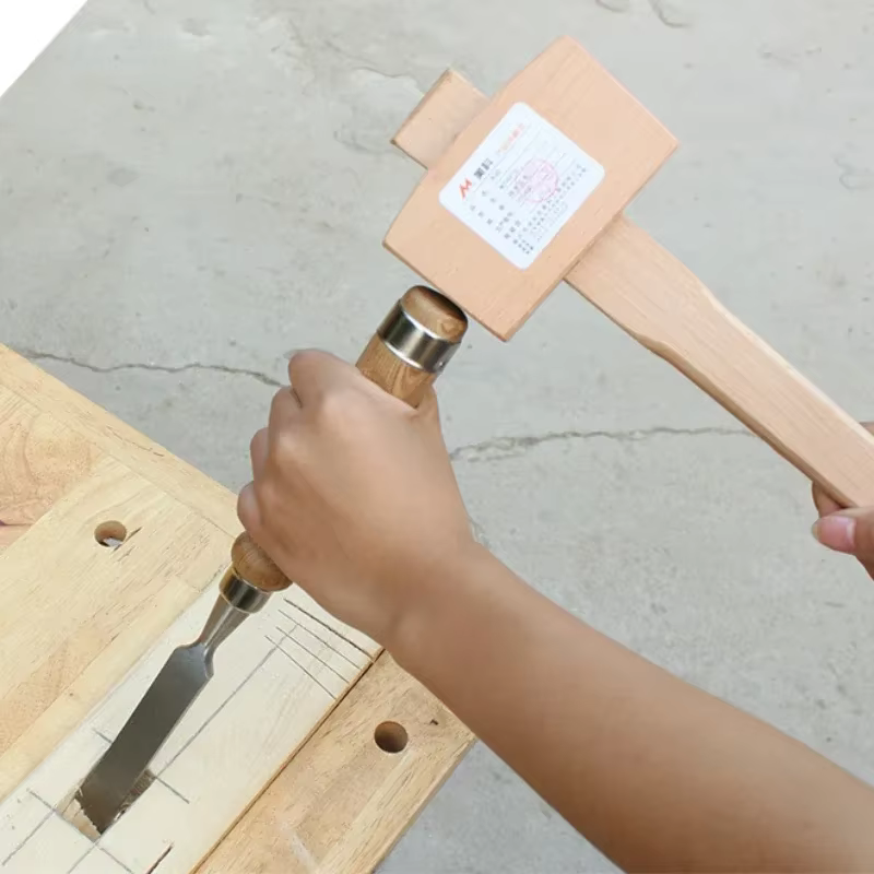 Marteau de Charpentier Professionnel en Bois Massif