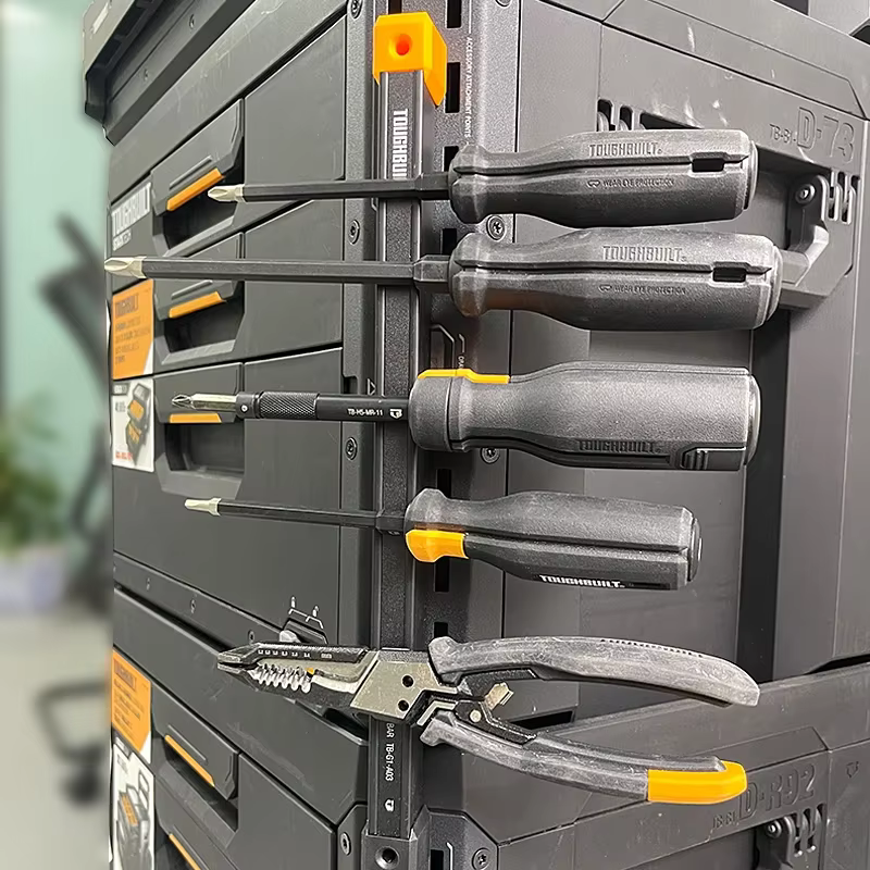 Bande magnétique de rangement pour outils TOUGHBUILT