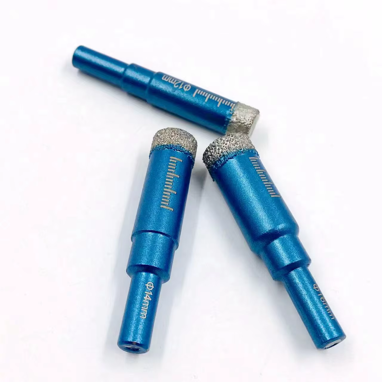 Foret à revêtement diamant pour carrelage