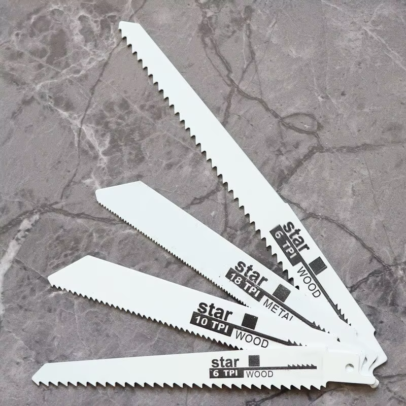 Jeu de lames de scie sabre universelles 4 pièces en acier au carbone haute vitesse