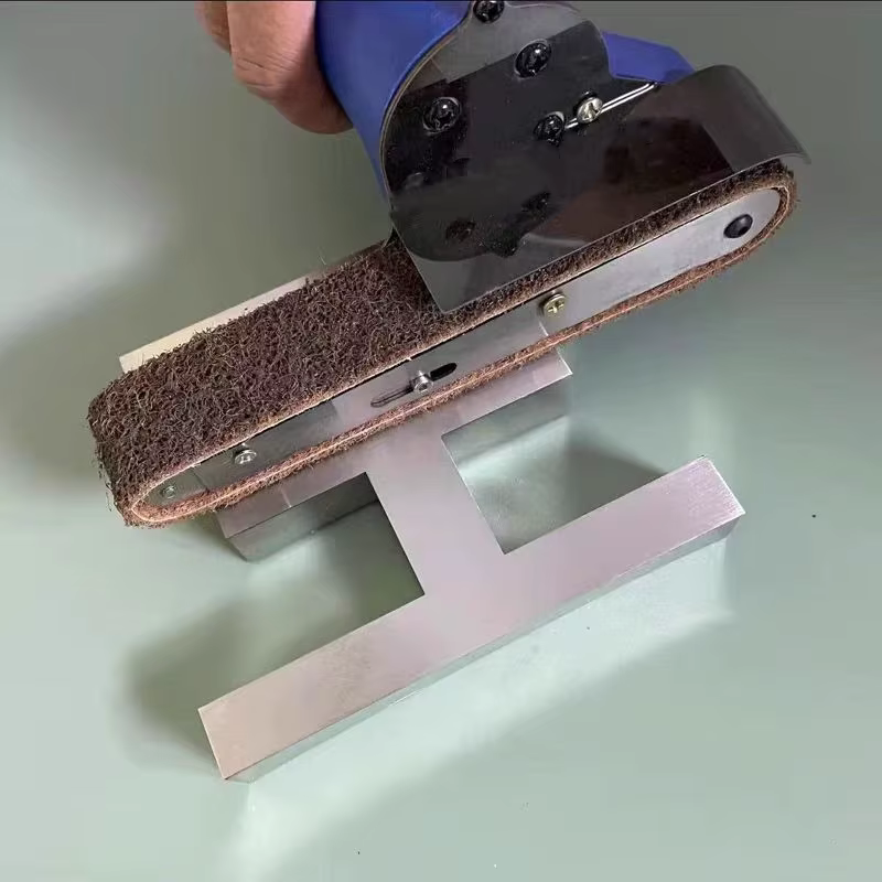 Meuleuse à main spécialement conçue pour le meulage du fer et de l'acier inoxydable