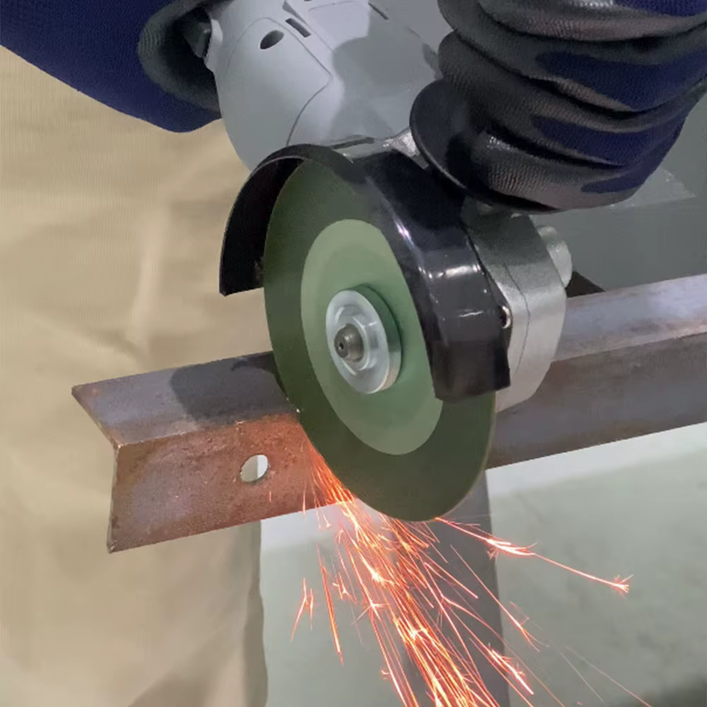 Meuleuse d'angle électrique sans fil miniature portative au lithium pour la découpe et le polissage du bois