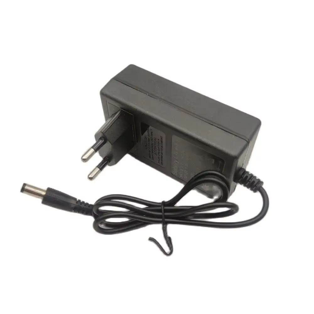 Chargeur de batterie au Lithium 21V 1A pour perceuse électrique