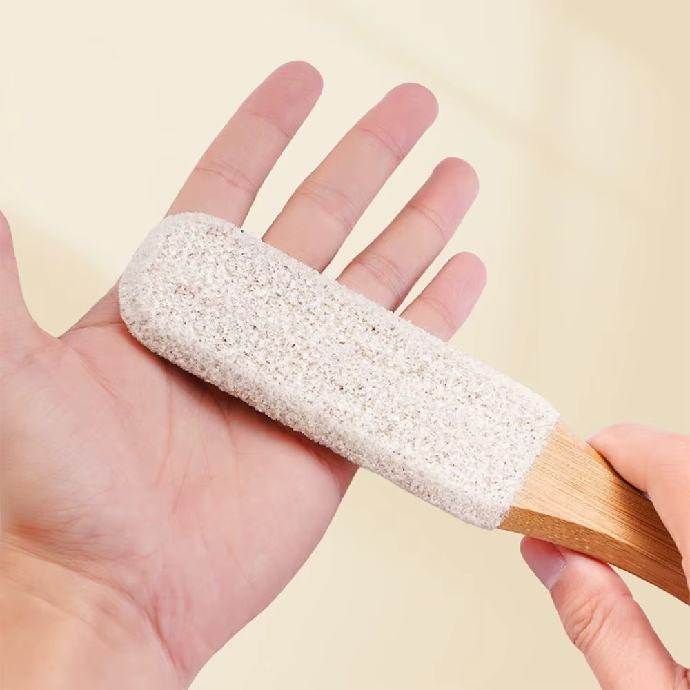Durable 360 ° Râpe à pieds en bambou antidérapante, outil de pédicure en carbure de silicium pour les pieds