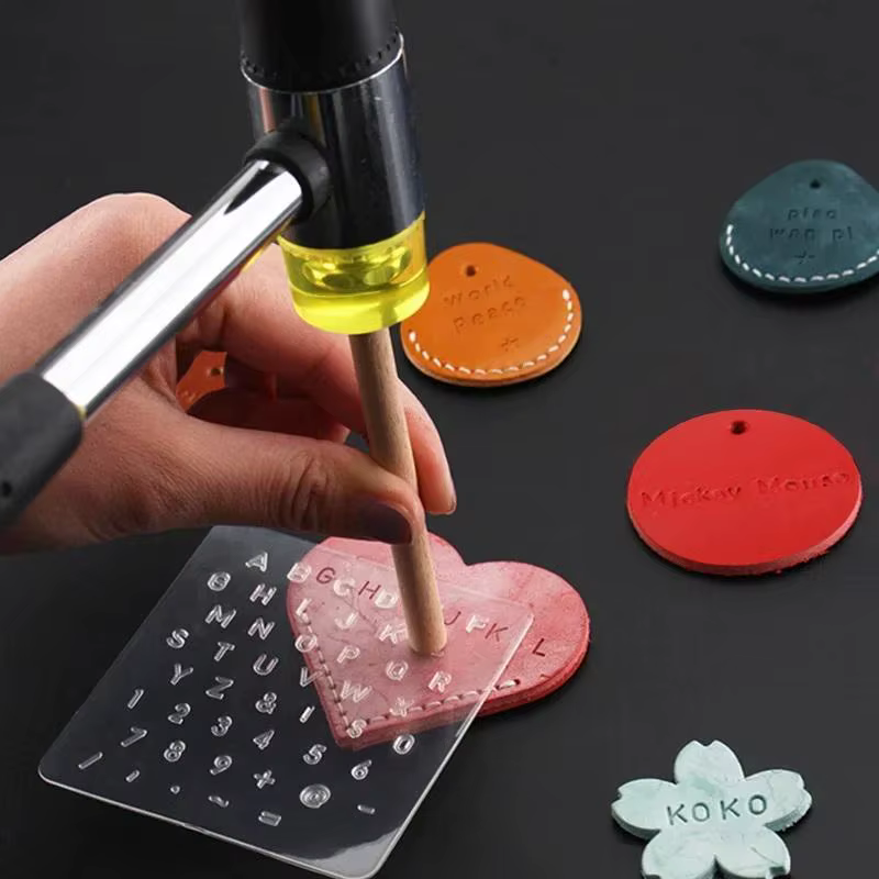 Outil d'impression et de marquage du cuir, poinçon de lettrage pour cuir, outil d'impression pour articles en cuir translucides, moule en cuivre à caractères mobiles