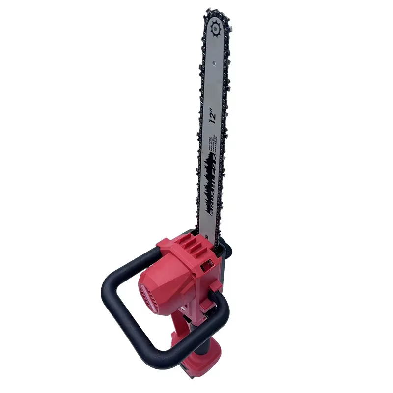 Scie à chaîne sans fil Milwaukee Brushless de 12 pouces avec lubrification automatique pour la coupe d'arbres