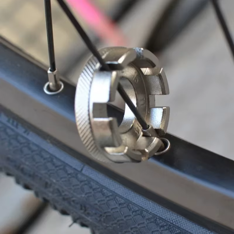 Bikersay clé de jante de roue de vélo Mini clé de réglage rainure à 8 voies clé de Tension de rayons