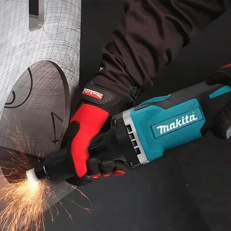Meuleuse sans fil Makita à 4 vitesses