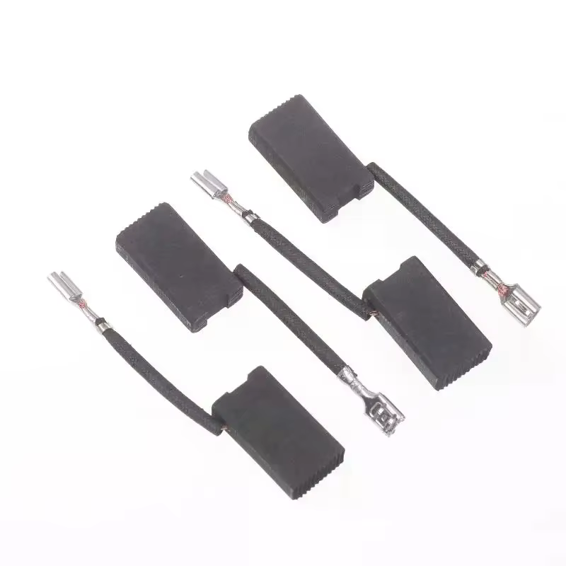 Brosses en carbone pour moteur