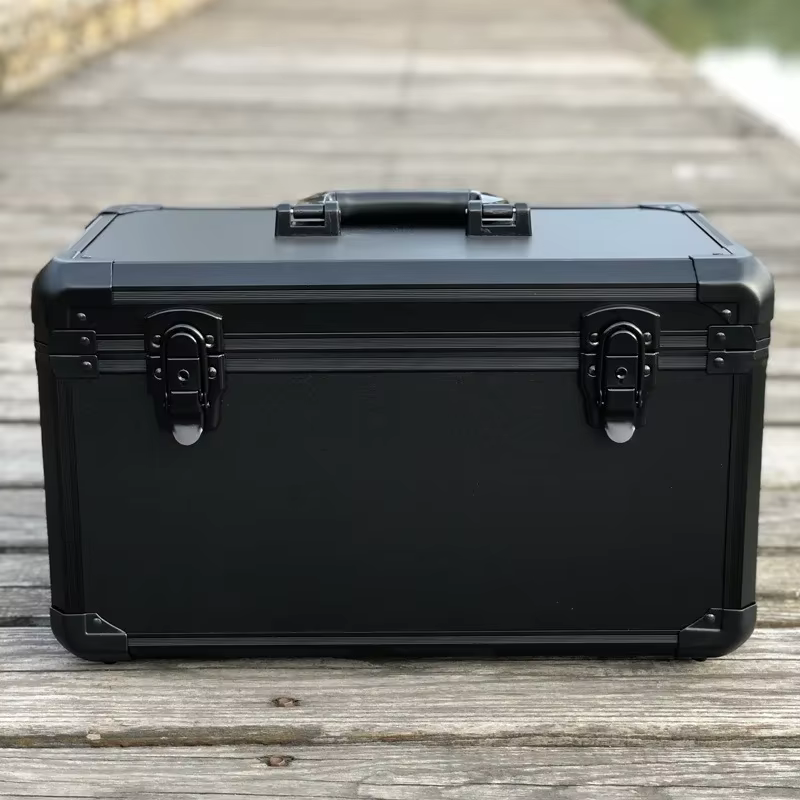 Mallette à outils multifonctionnelle en aluminium