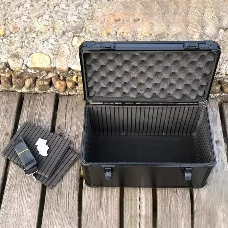 Mallette à outils multifonctionnelle en aluminium