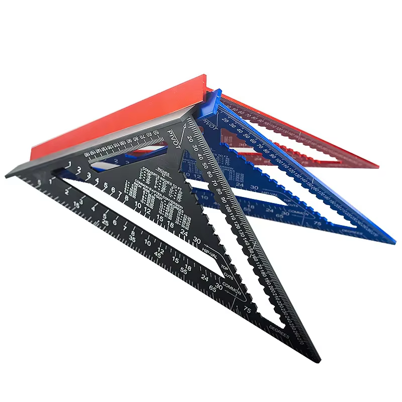 Règle triangulaire de 7 pouces