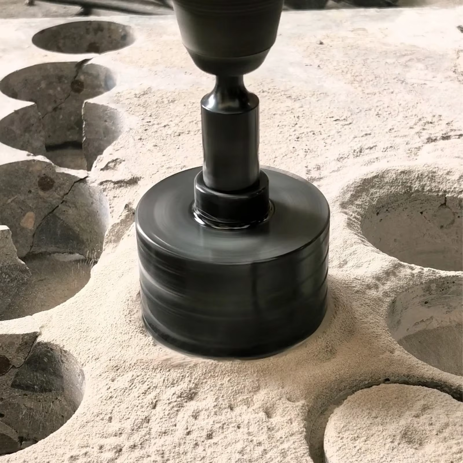 Scie cloche diamantée sèche PTA avec adaptateur SDS Plus pour mur en briques