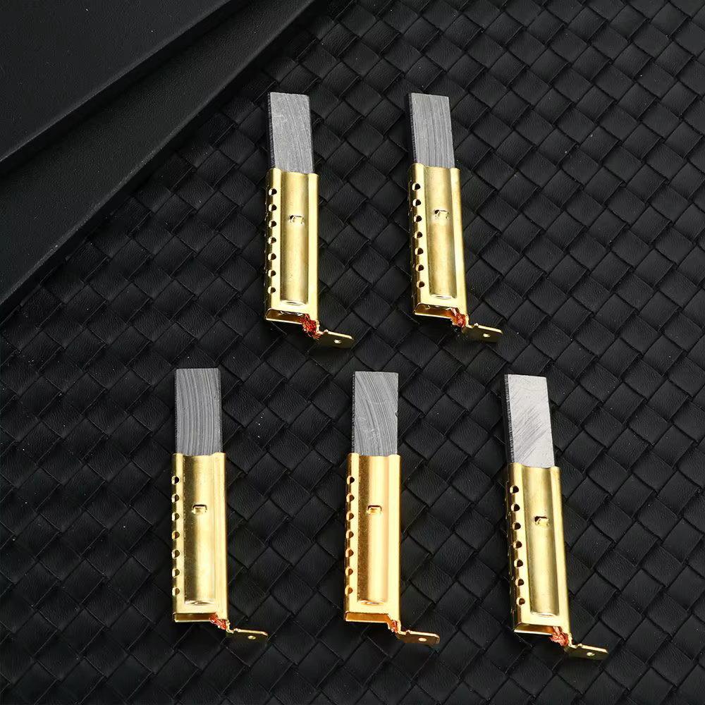 Brosses de rechange en carbone pour outils à main