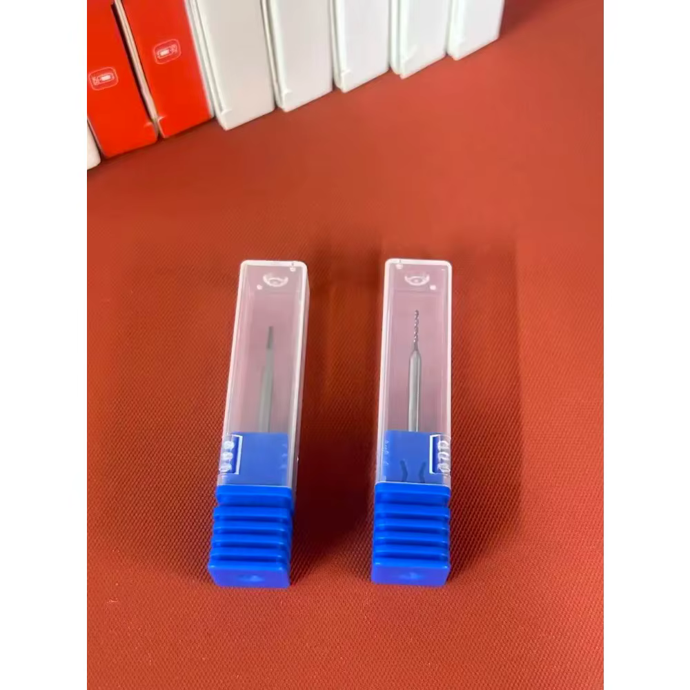 Kit d'extracteur de vis endommagé professionnel pour enlever les vis cassées dénudées