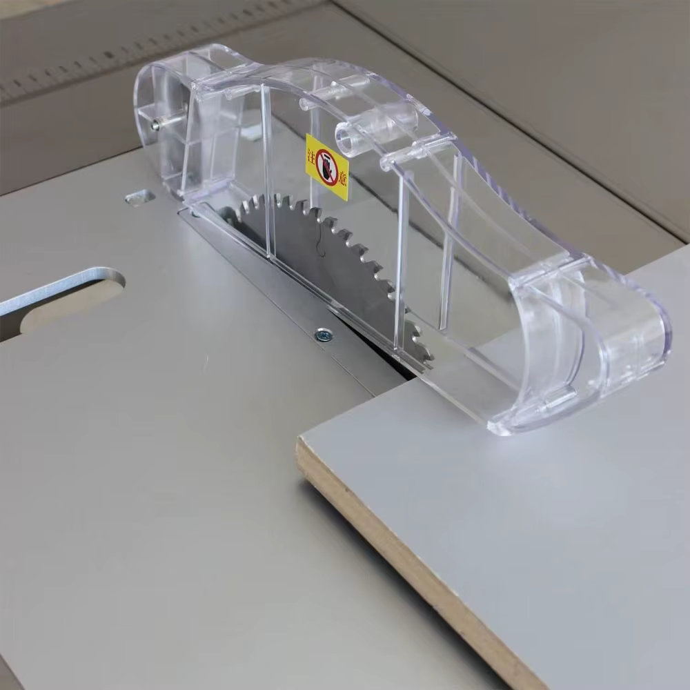 Nouveau couvercle de protection pour scie de Table