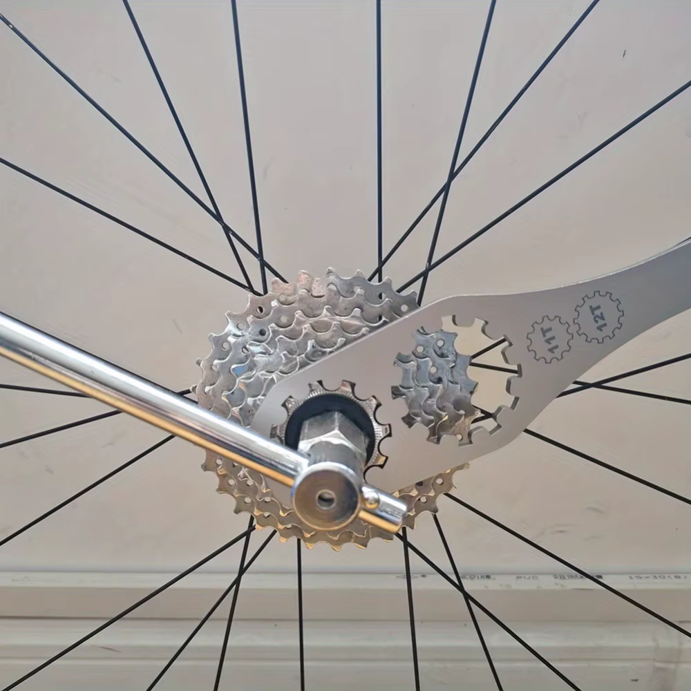 Outil de retrait de roue libre d'engrenage de vélo-pignon réglable et clé
