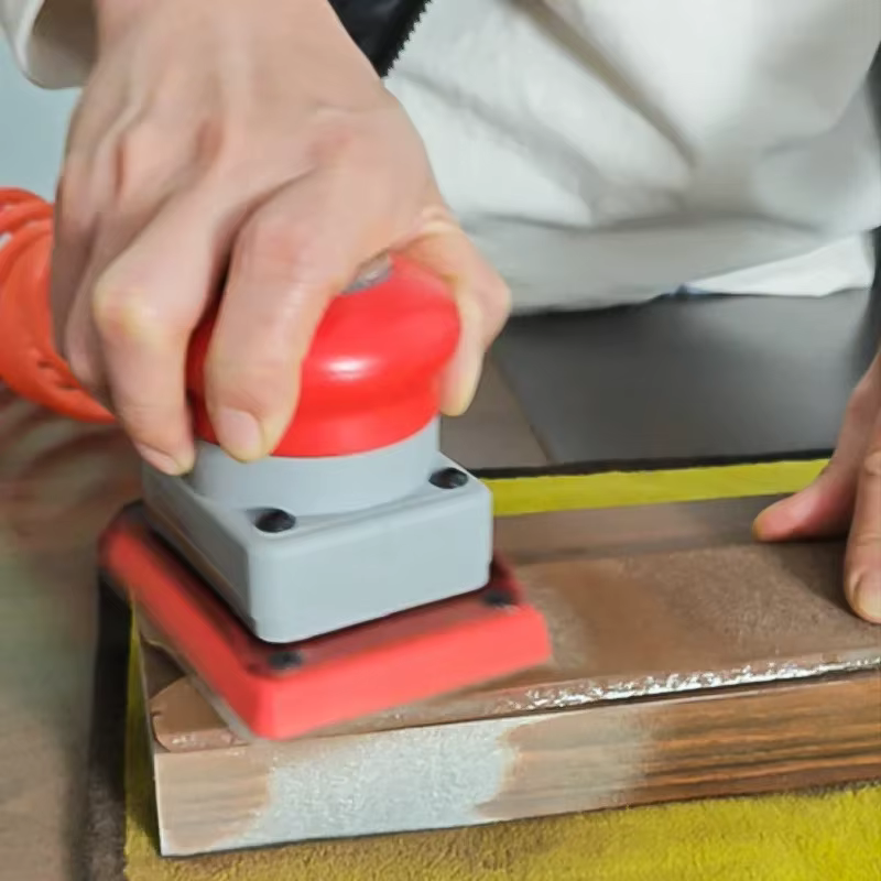 Ponceuse pneumatique vibrante compacte pour ponçage à sec