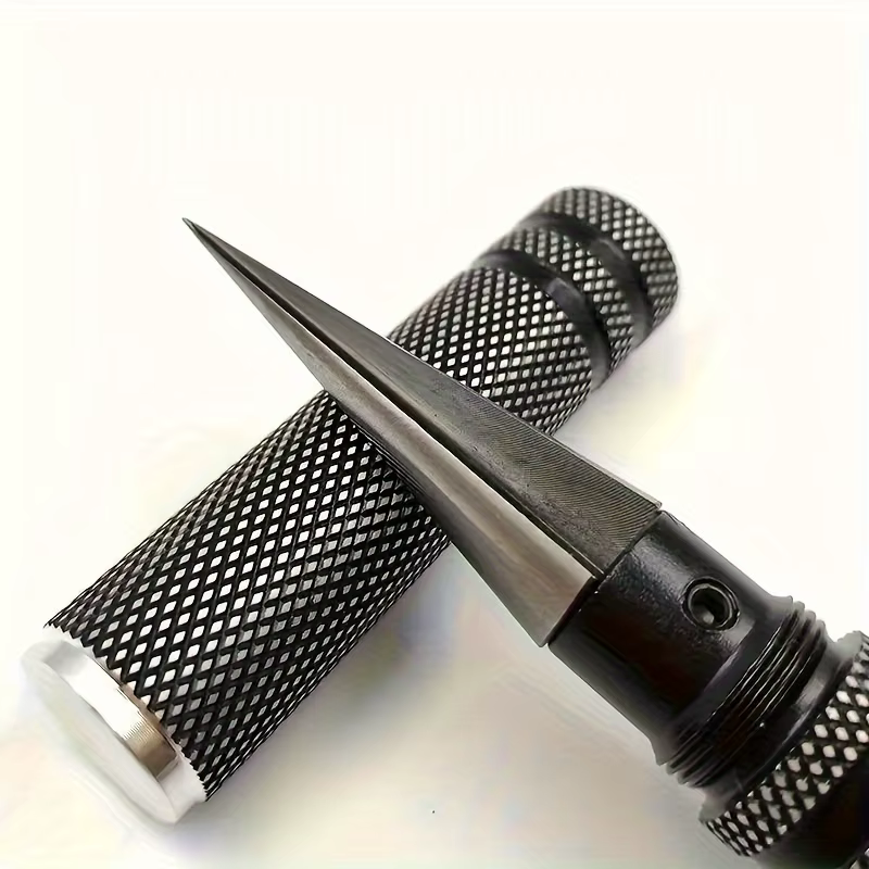 Poinçon de trous d'expansion de modèle manuel