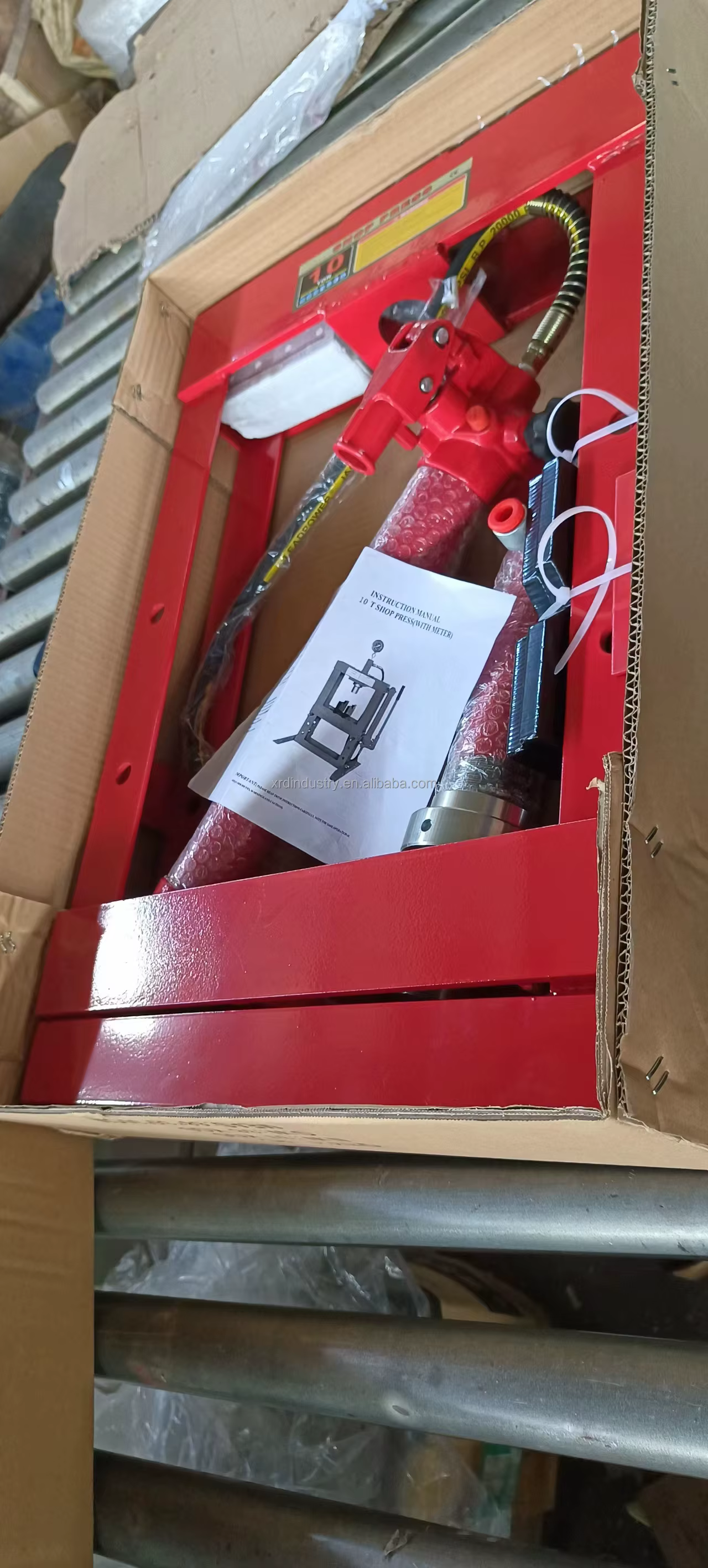 Presse hydraulique d'atelier 10 tonnes pour réparation de véhicules avec pompe manuelle