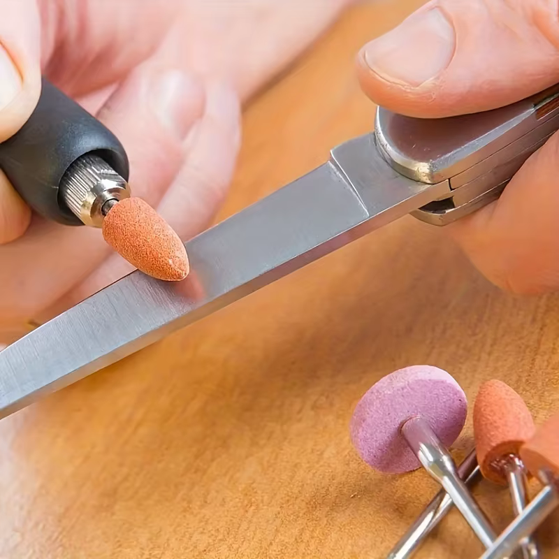 Kit d'accessoires pour outils rotatifs pour perceuses électriques