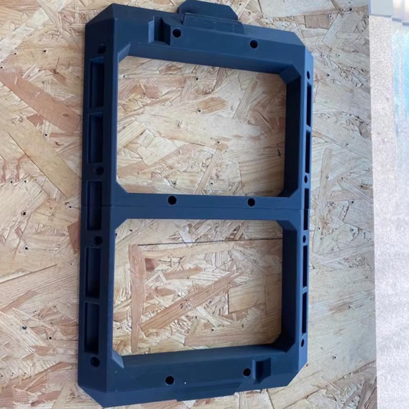 Boucle de base compatible avec la table supérieure de la boîte à outils TOUGHBUILT